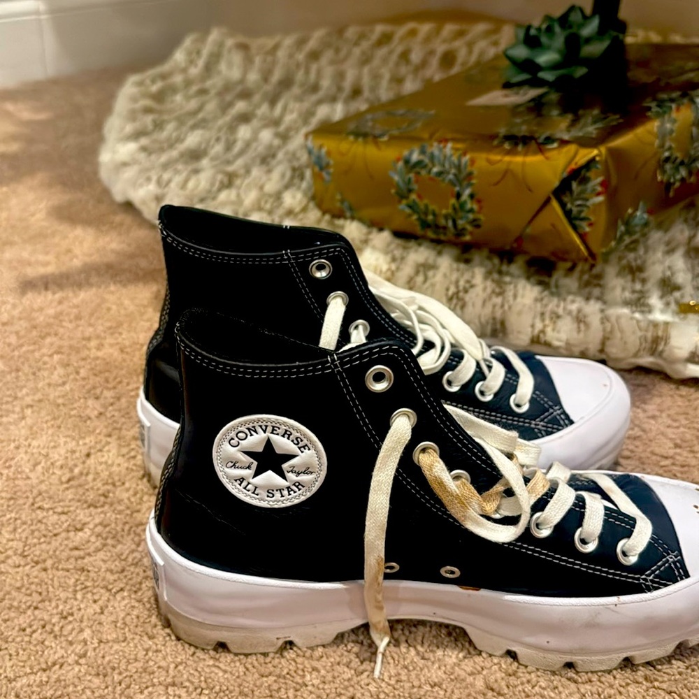 Converse with box